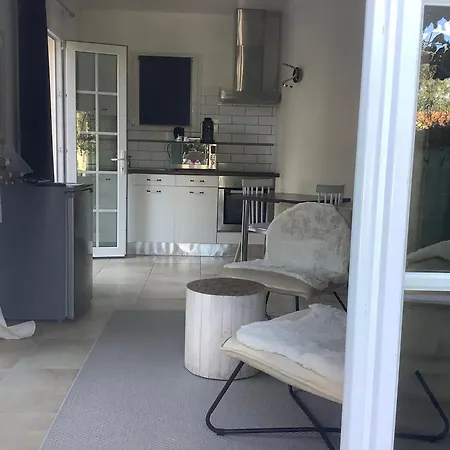 Location De Charme Апартаменты *